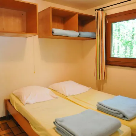 Holiday Village De Vacances Oignies.12 Dom wakacyjny Nismes